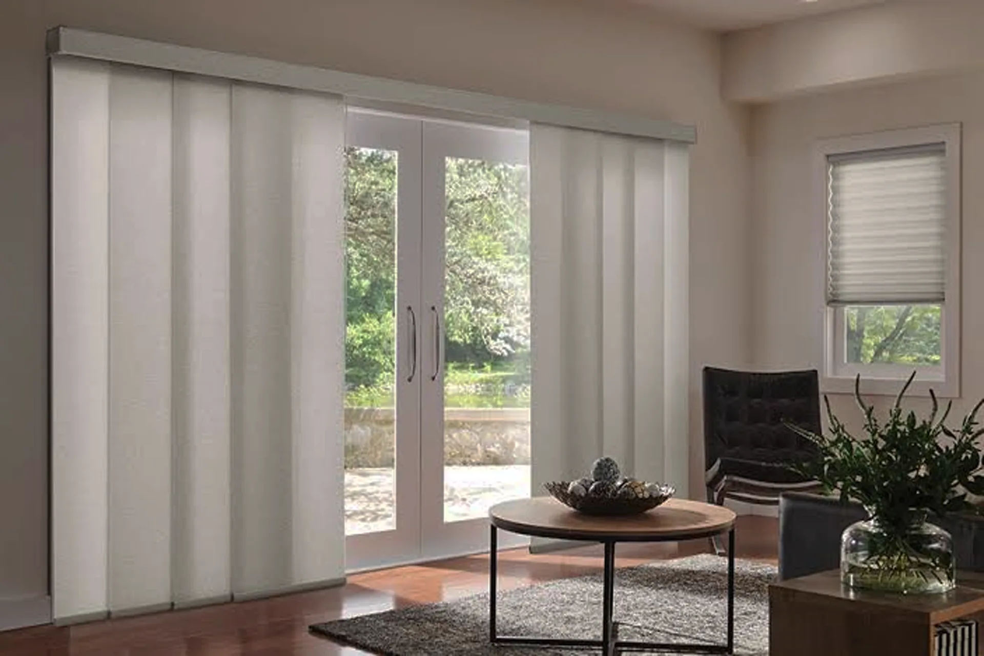 Cortina Painel deslizante em sala ampla